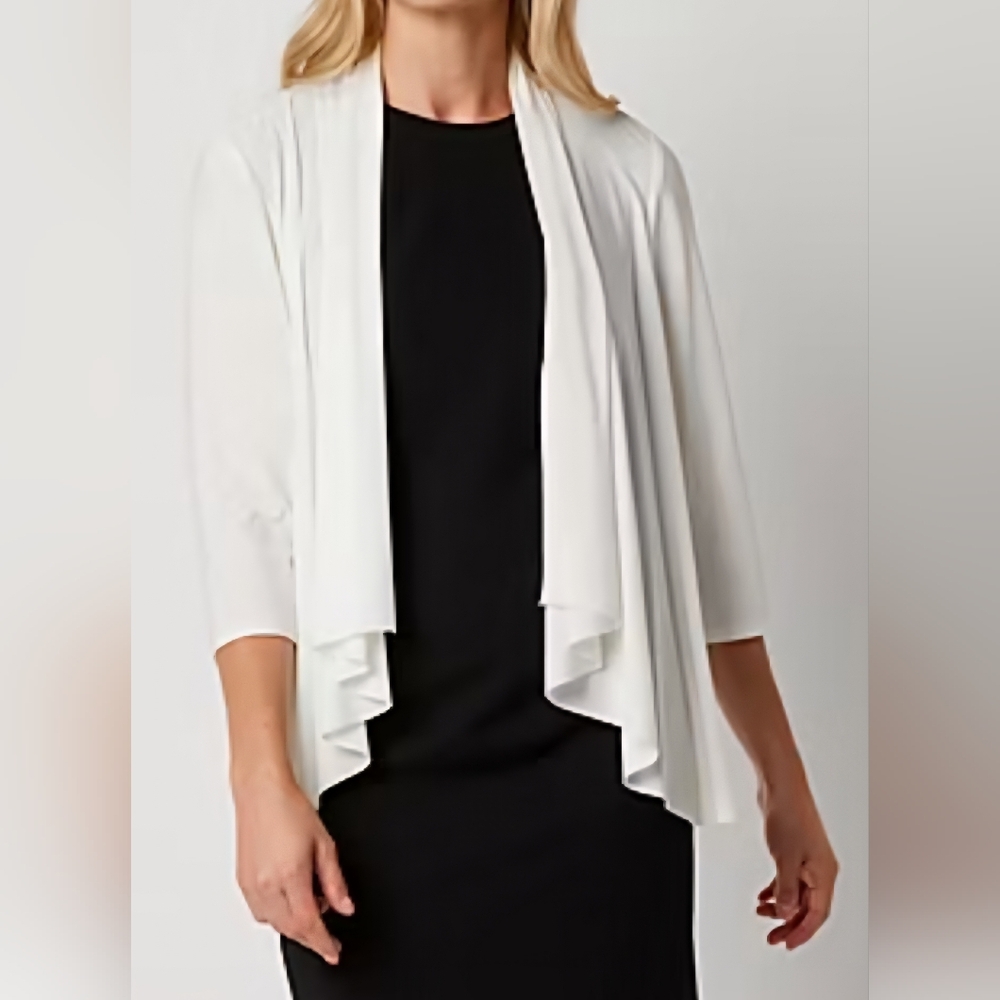 Clothes~R&M Collection Open front, 3/4 sleeve Kimono cardigan jacket. White.  XL